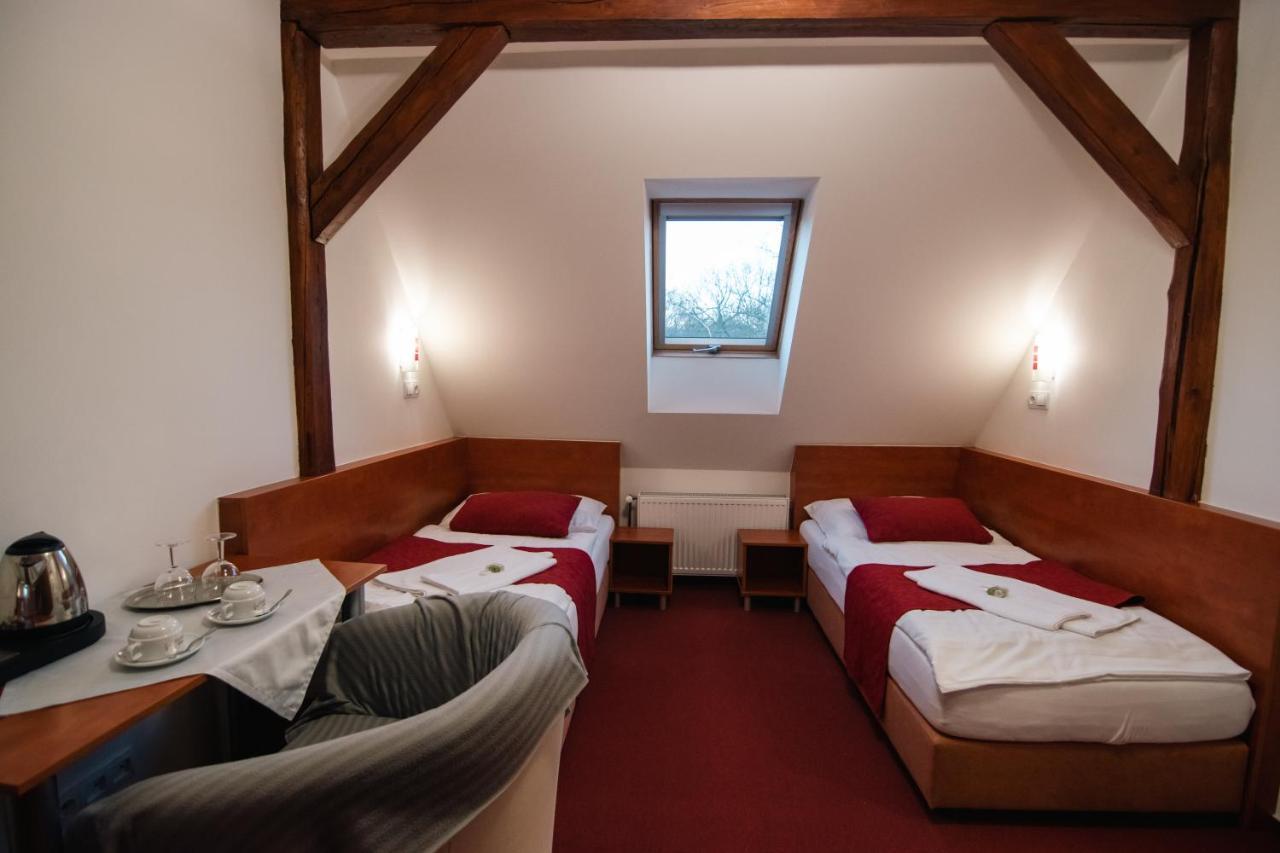 Hotel U Kaple Decin Exterior photo
