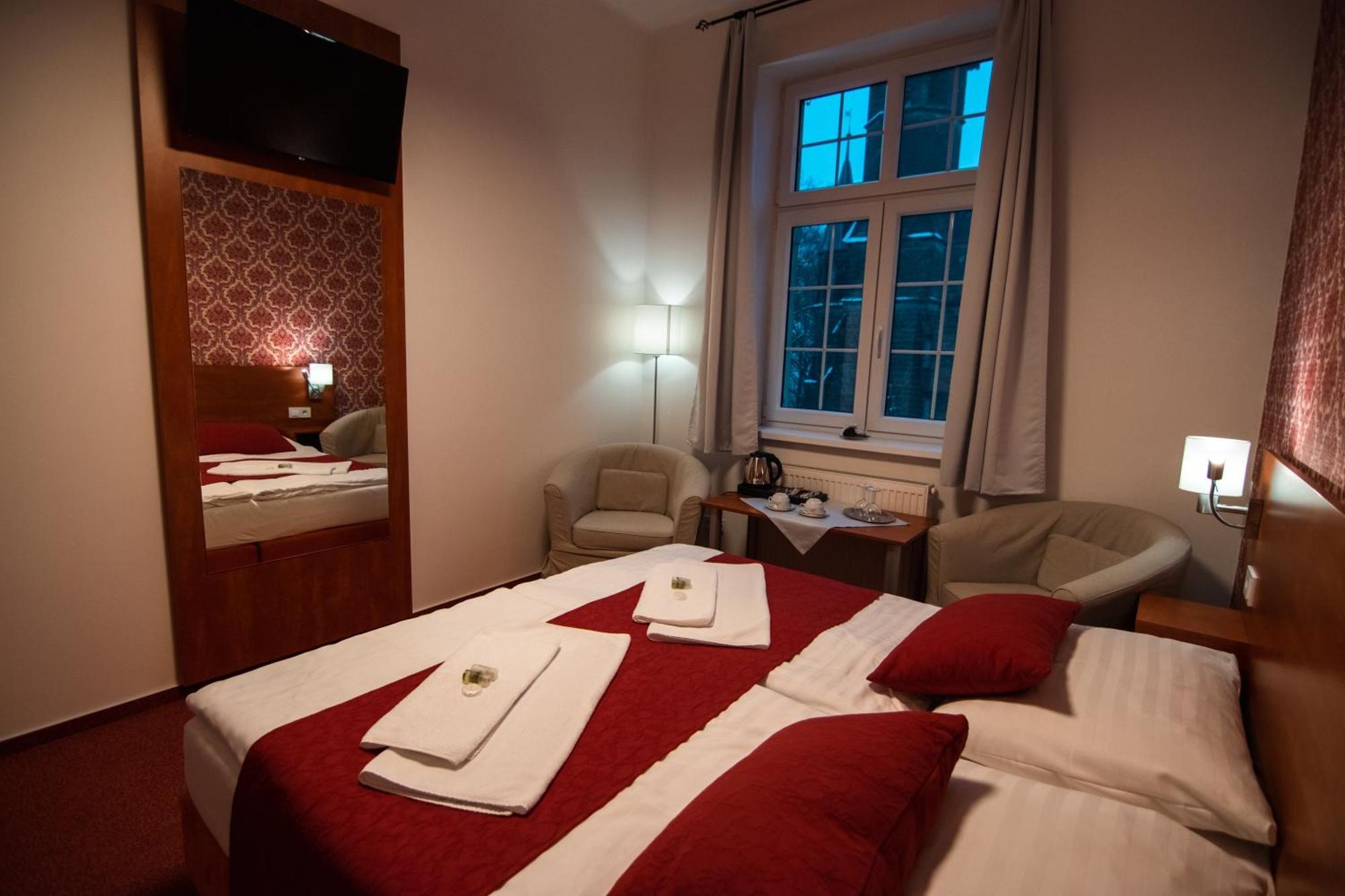 Hotel U Kaple Decin Exterior photo